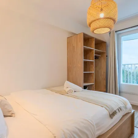 Apartament One Bedroom With Balcony And A View Lille