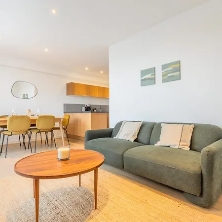 Apartment One Bedroom With Balcony And A View