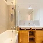 One Bedroom With Balcony And A View 아파트