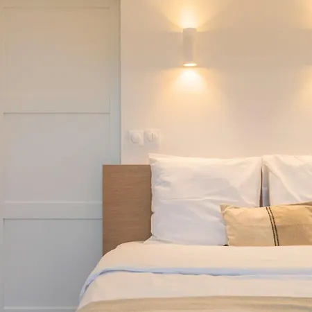 One Bedroom With Balcony And A View *