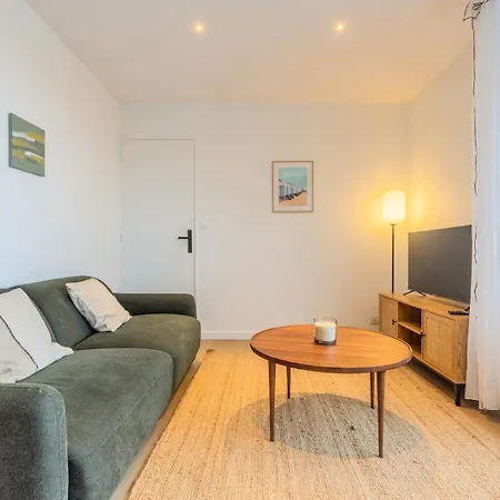 One Bedroom With Balcony And A View